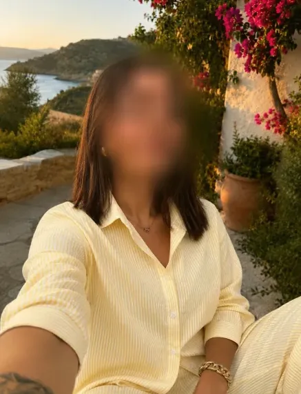Aroa, 23 años